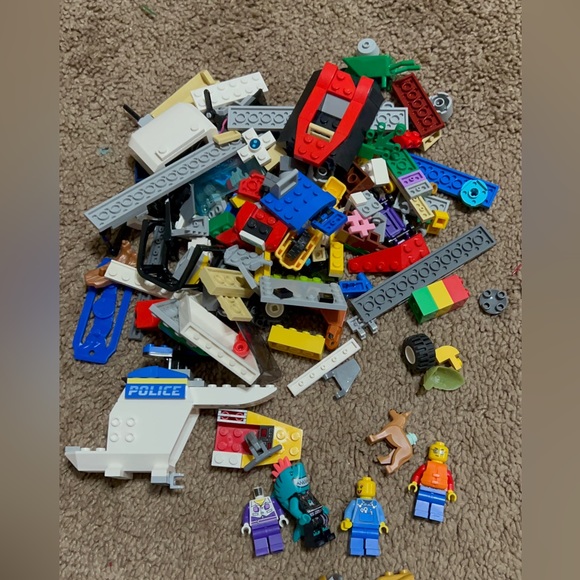 Legos - Picture 8 of 8